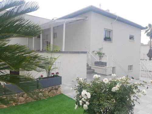 Nahariya Apartment | אבני החושן- Avnei Hoshen