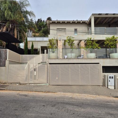 Qiryat Shemona Apartment | אורי בגליל