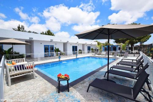 Yarka Bed & Breakfast | אחוזת מיקונוס - וילה יוונית מושלמת עם בריכה מחוממת ומקורה