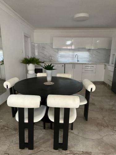 Mishmar HaShiv'a House | גארדן בוטיק צימר בכפר