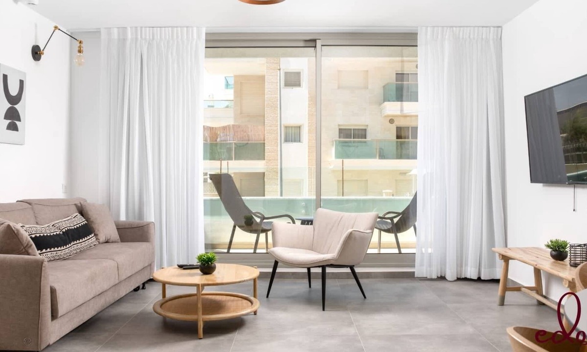 Eilat Apartment | דירה משפחתית מרווחת במתחם סי סייד - By Edomlux