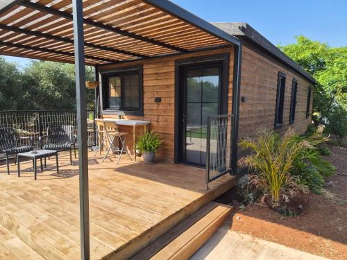 Eliad Ski Chalet | האגס 36 באליעד דרום הגולן
