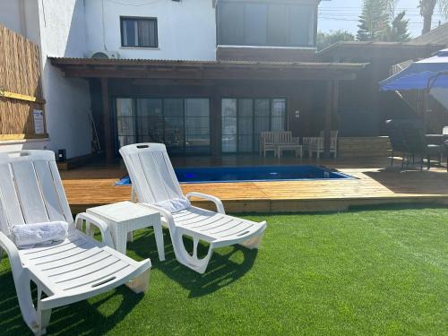 Tiberias Cabin | מבית תכלת בית של חופש Allentown 21 אלנטאון 21