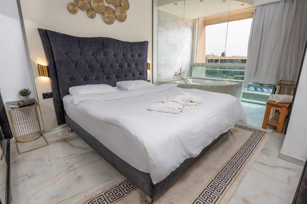 Caesarea Apartment | נאות גולף קיסריה - דירות מהממות עם ג'קוזי ובריכה במתחם
