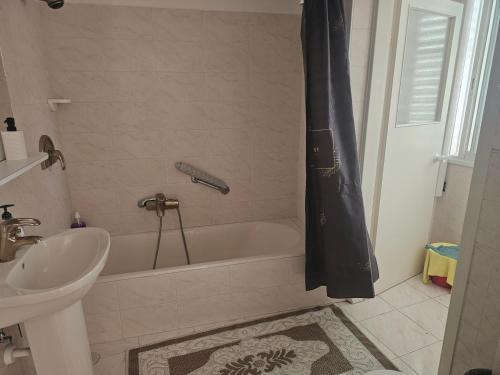 Netanya Apartment | נוף לים