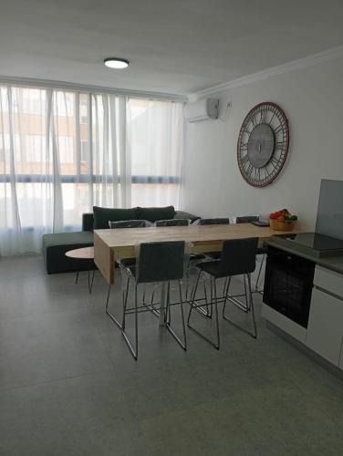 Ra'ananna Apartment | סוויטת האחוזה