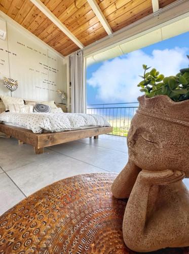 Yokneam Moshava Apartment | על קצה ההר