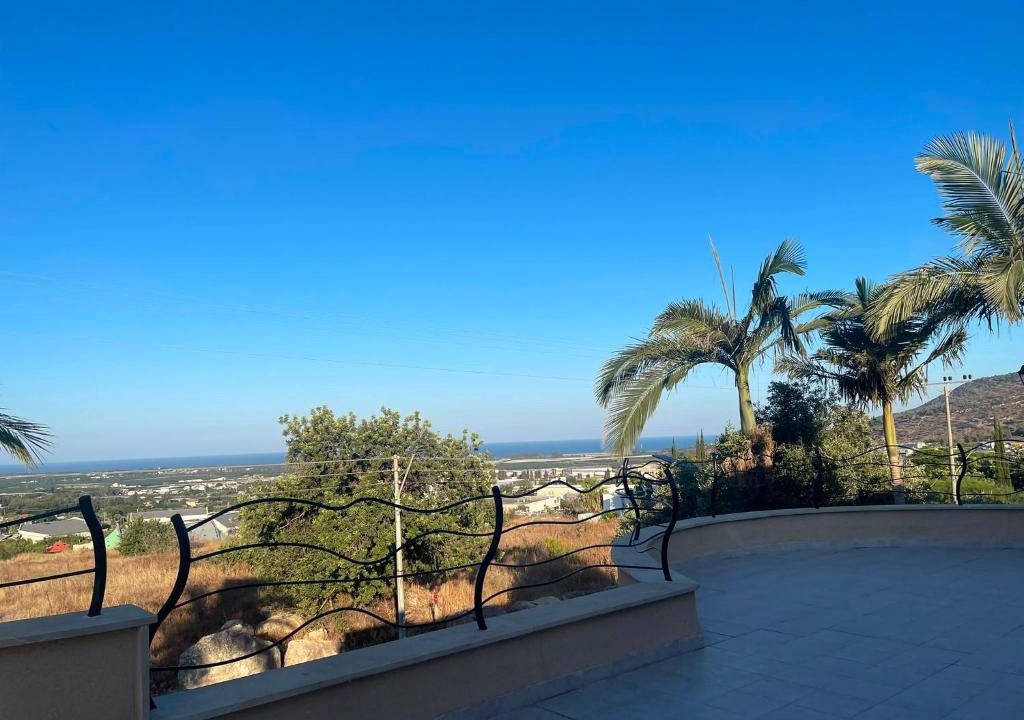 Shlomi Apartment | פנטהאוז בריזת הים