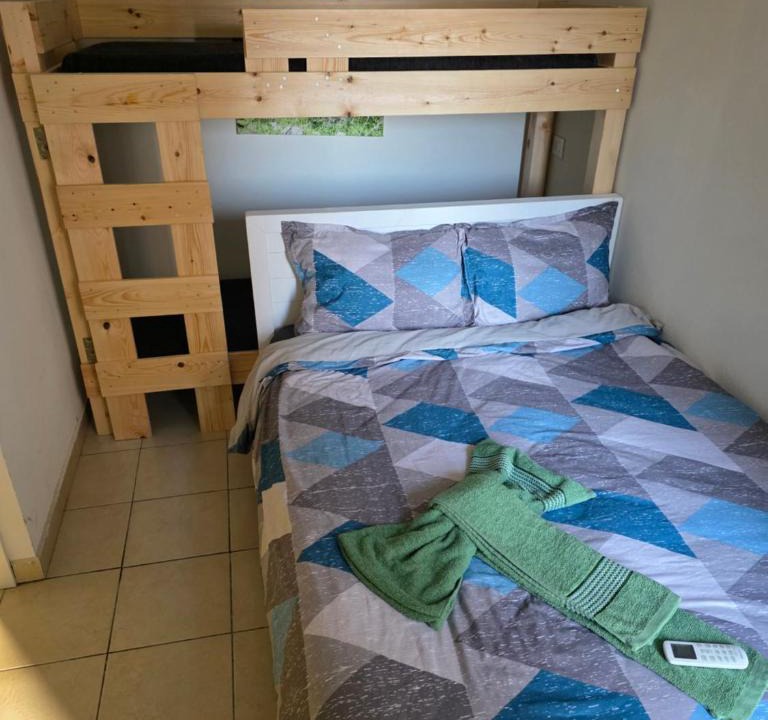 Ein Qiniyye Apartment | צימרים סוף העולם 1