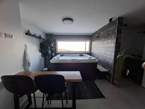 Ein Qiniyye Apartment | צימר סעידה עין קנייא