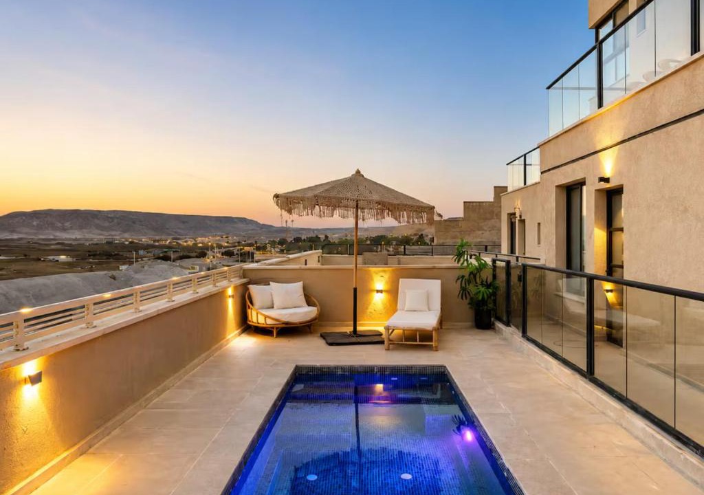 Neve Zohar Apartment | ריזורט האחוזה- וילה עם בריכה פרטית וסוויטות עם בריכה משותפת מול נוף ים המלח