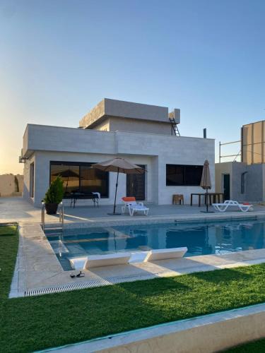 Sahab Ski Chalet | شاليه الدرة Durra Chalet