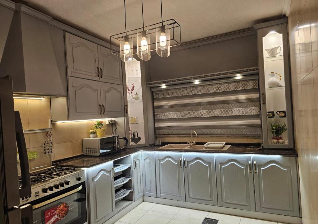 Al Swaifyeh Apartment | شقة فاخرة في دير غبار