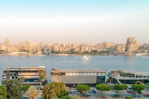Oula Apartment | شقة فندقية اطلالة عالنيل بالكامل في قلب القاهرة بجوار الفورسيزون