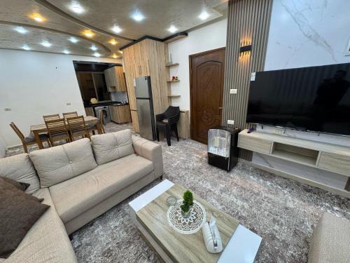 Gesher Apartment | شقه مفروشه حديثة ذات أطلالة جميلة ومكان هادئ