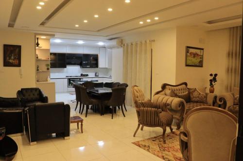 Ash Shajarah Apartment | شقه smile 16