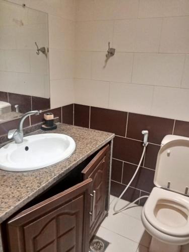 Irbid Apartment | غرفة مفروشه مشتركة في شقه شيرنق