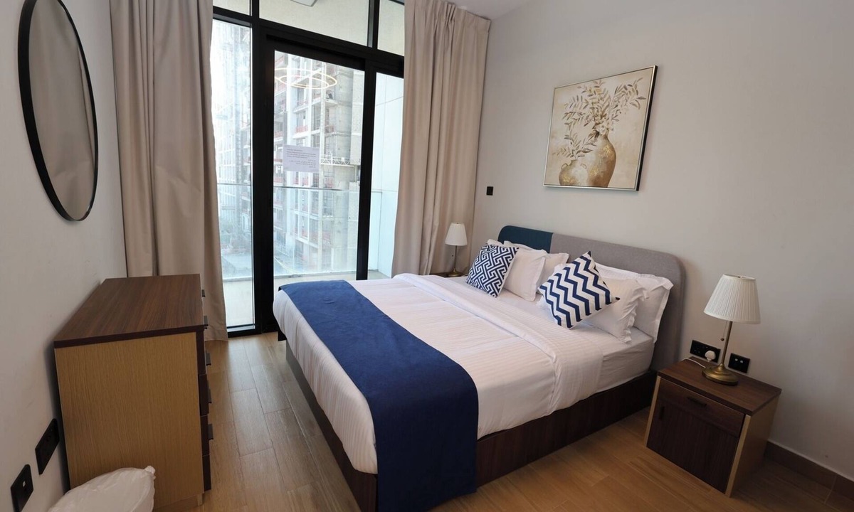 Abu Dhabi Apartment | 1 Bed Junior near Cleveland and Galleria Mall!