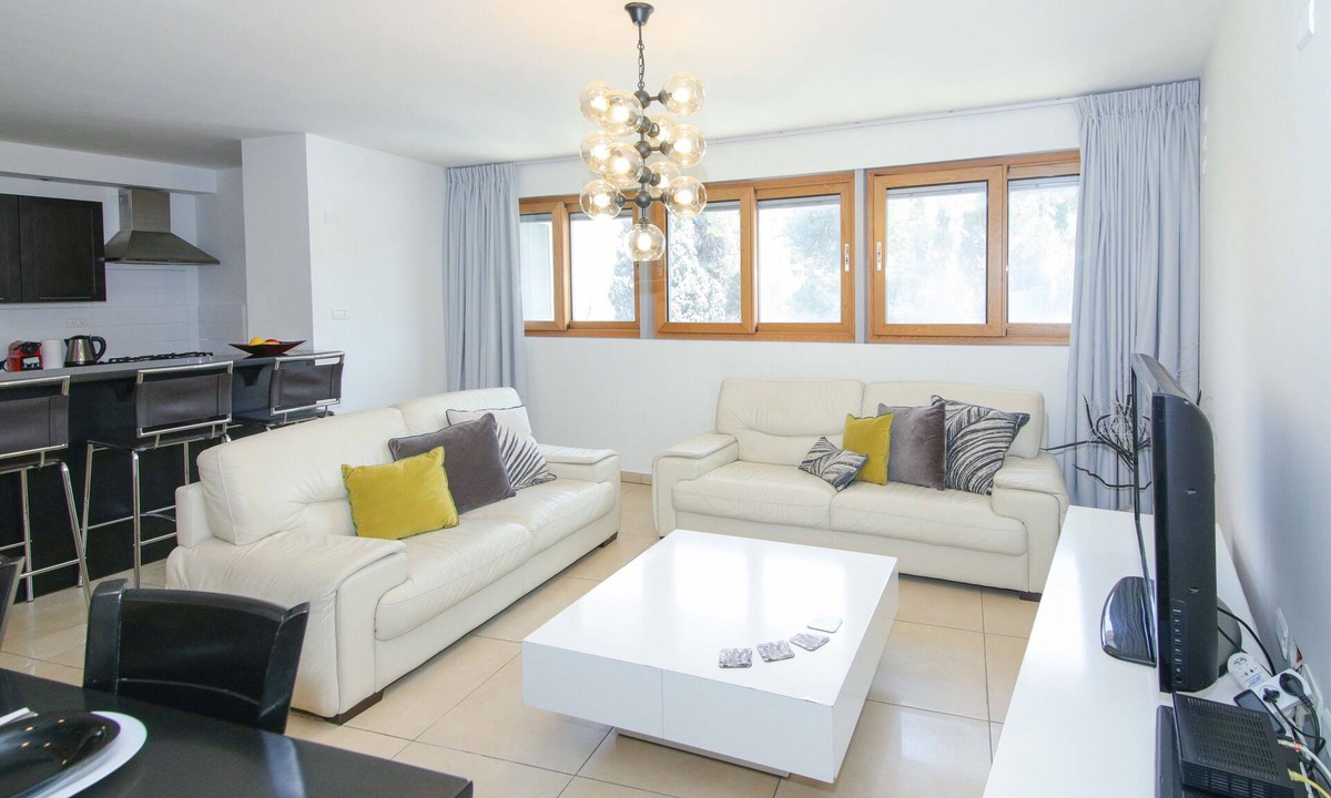 Jerusalem City Centre Apartment | 104 - King David Residence - Jerusalem-Rent