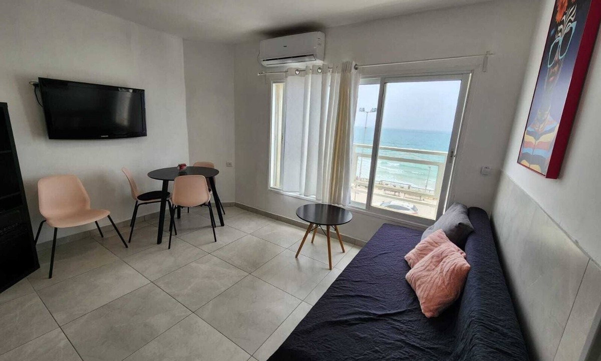 Bat Yam Apartment | 2-bedroom apartment Sea View Bat Yam