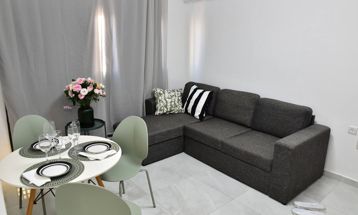 Bat Yam Apartment | 2-bedroom Luxury apartment On The Sea Bat Yam