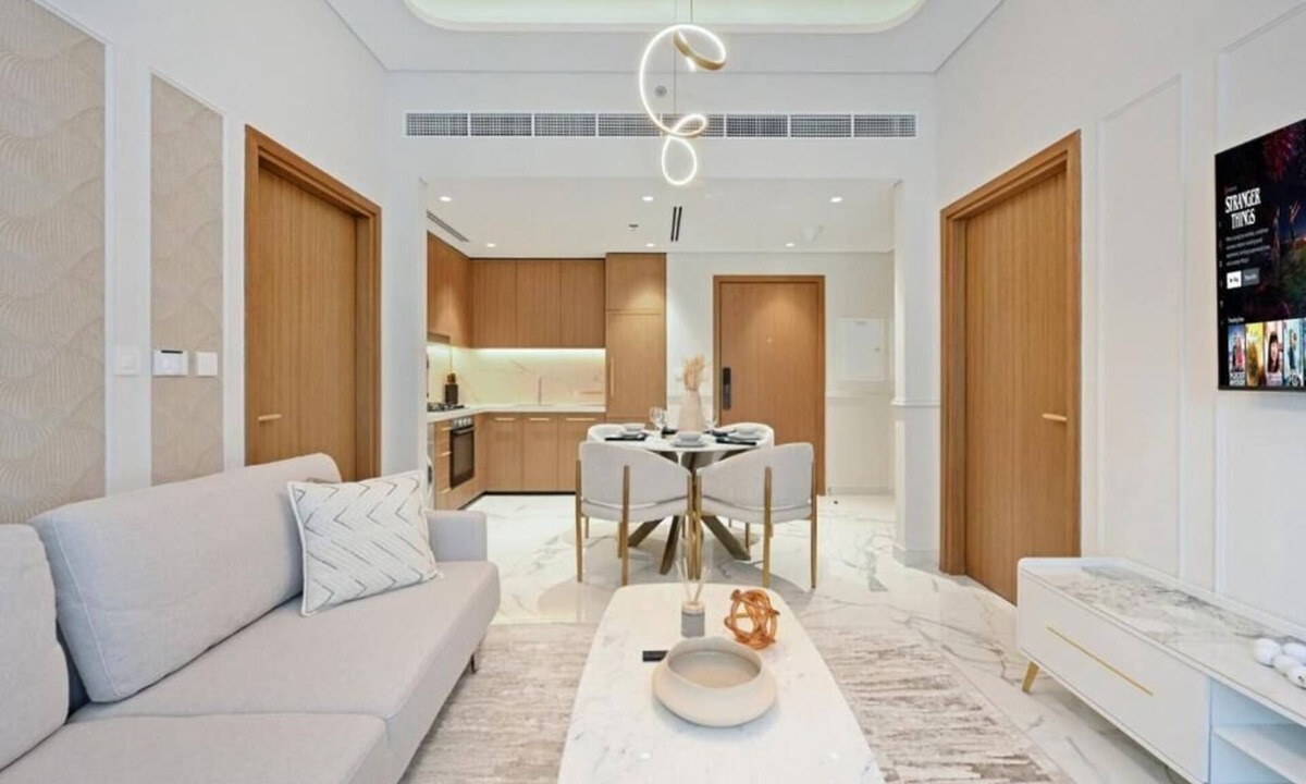 Nad Al Sheba Apartment | 221Bloomfields Grandr2BRAzizi Riviera 67