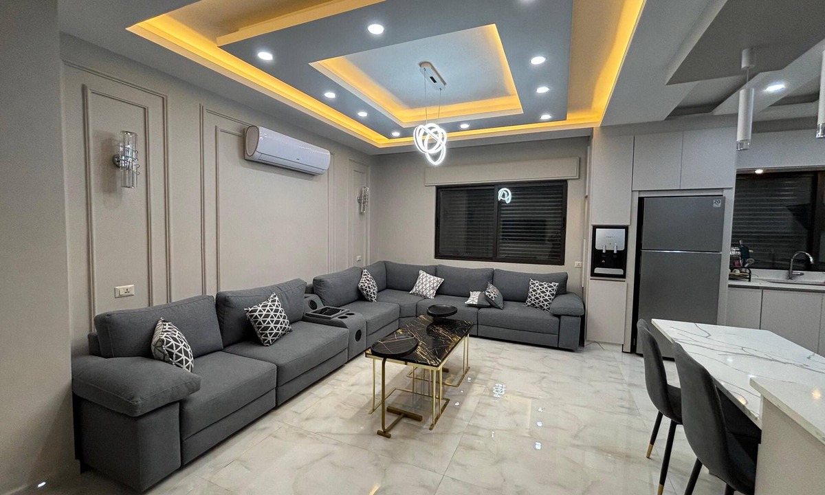 Al Jubeiha Apartment | 3-bedroom apartment in lovely Amman with AC