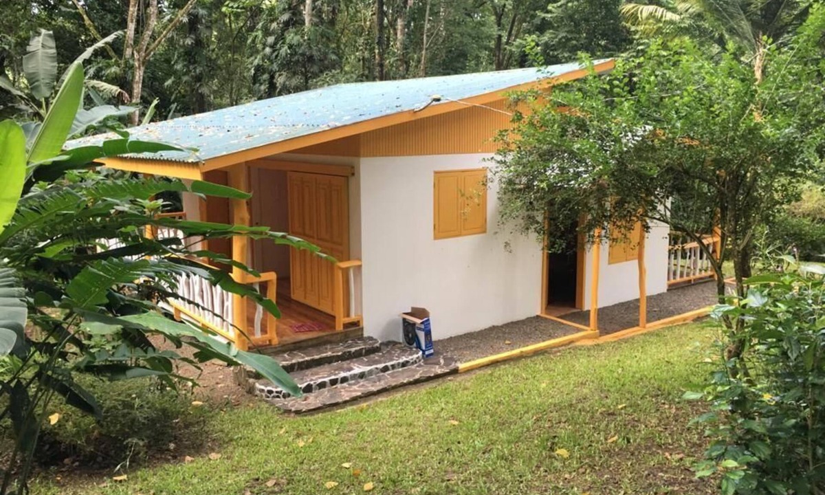 Cocles House | 3-bedroom house in lovely cocles, puerto viejo de talamanca, with WiFi, AC