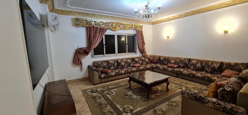 Al Duqqi Apartment | 3 Bedroom Luxury Apartment at the Heart of Cairo