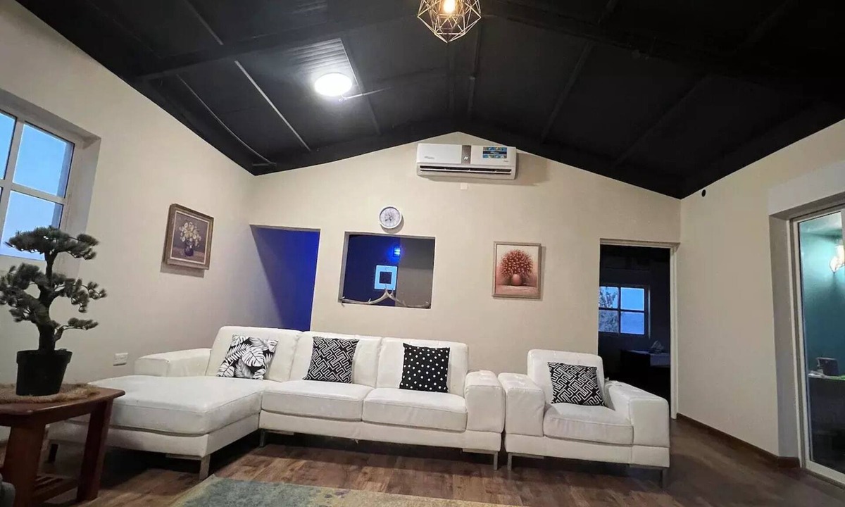 Ras Al Khaimah House | 3 bedrooms in the farm with stay in Desert Hut