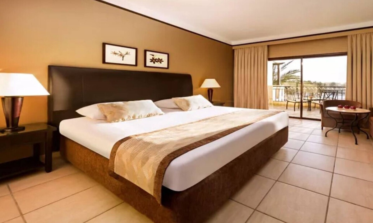 Port Ghalib Hotel | 4 Family Rooms with Eco-Certified Comfort Near Scenic Beachfront
