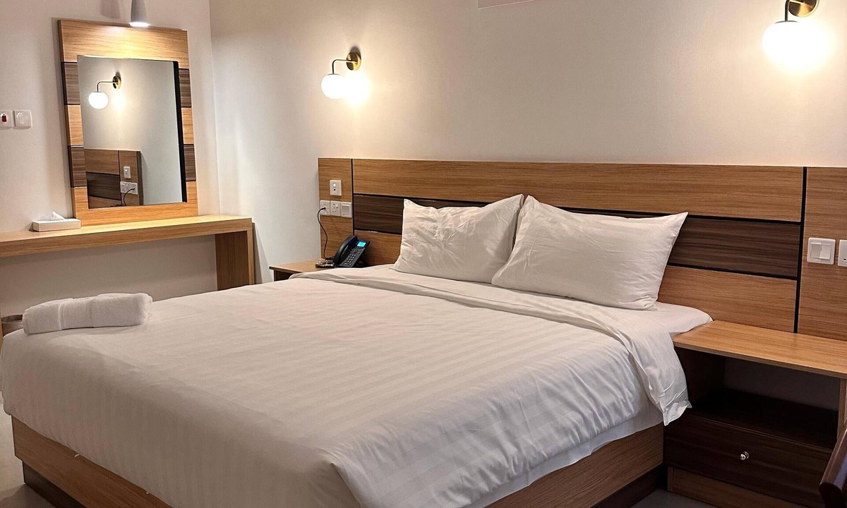 Azaiba Hotel | 4 Guys Hotels