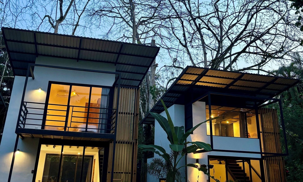 Puerto Viejo de Talamanca House | 5 min to Cocles Beach | Modern, Quiet Home with A/C Walk to Shops