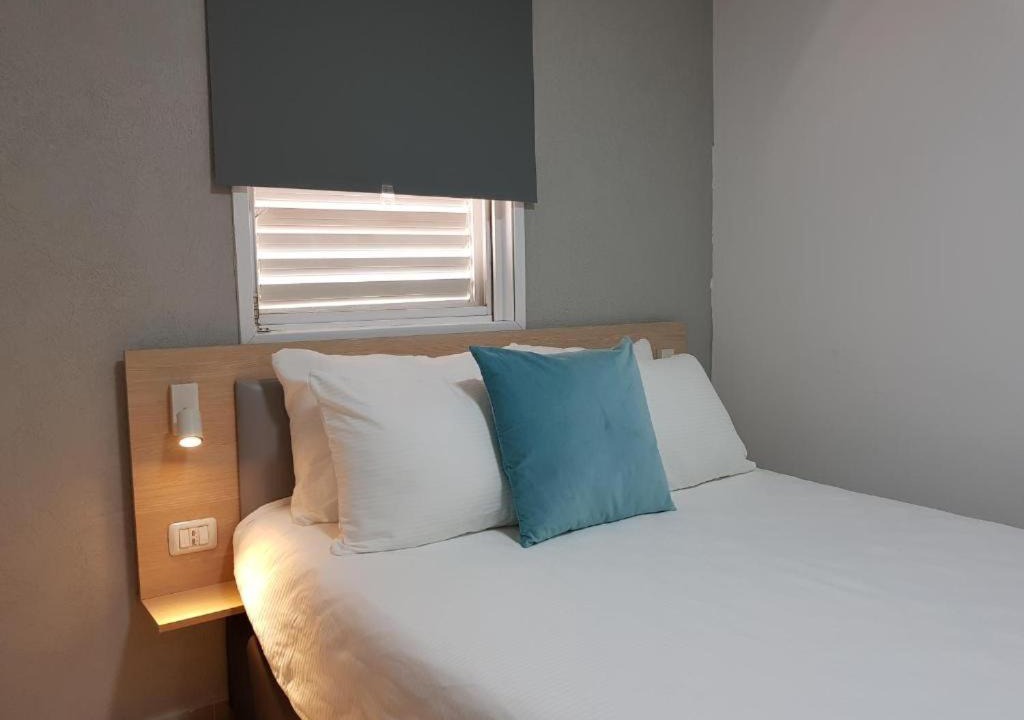 Or Yehuda House | Airport Guest House