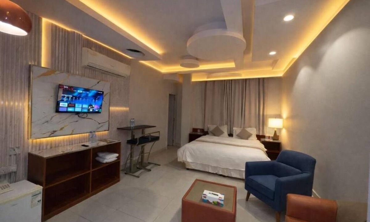 Al Maabilah Hotel | Al Bayrahaa Hotel Apartments