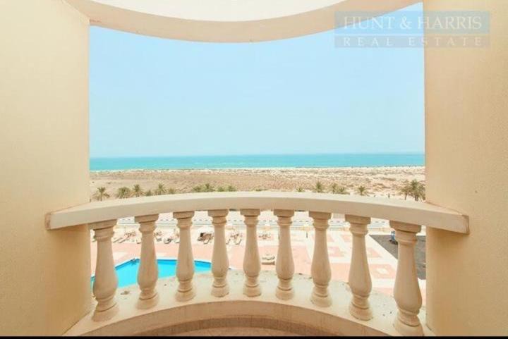 Al Hamra Village Apartment | al hamra village