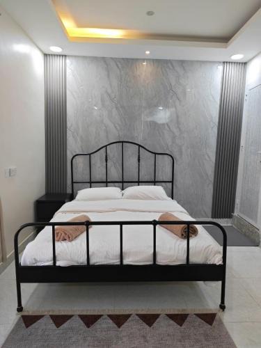 Al Hamra House | Albustan House