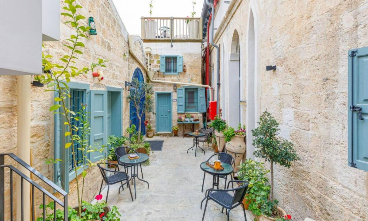 Old City Bed & Breakfast | Alexandra House