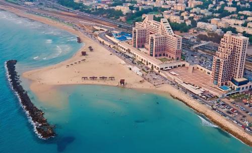 Haifa Apartment | Almog Haifa Israel Apartments מגדלי חוף הכרמל
