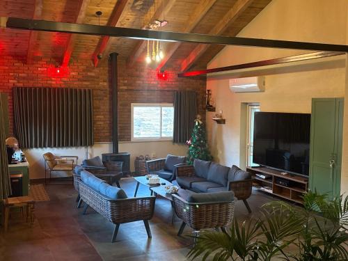 Majdal al-Shams Cabin | Alpinia