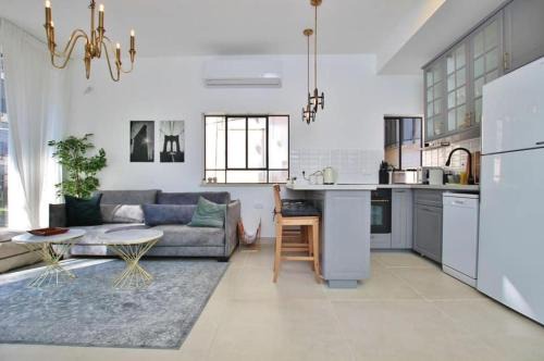 Tel Aviv City Center Apartment | amazing apartment in the city center by the beach