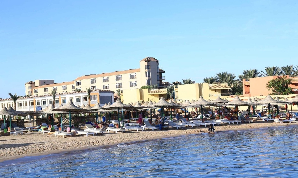 Al Mamsha El Seyahi Ski Chalet | Andalusia Blue Beach Hurghadaشالية ايجار الغردقة