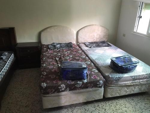 Jabal Al-Hussein Apartment | apartment