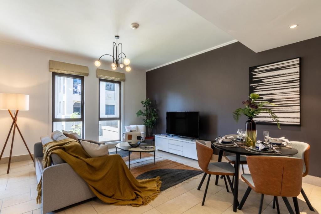 Downtown Dubai Apartment | Apartments in Dubai, United Arab Emirates