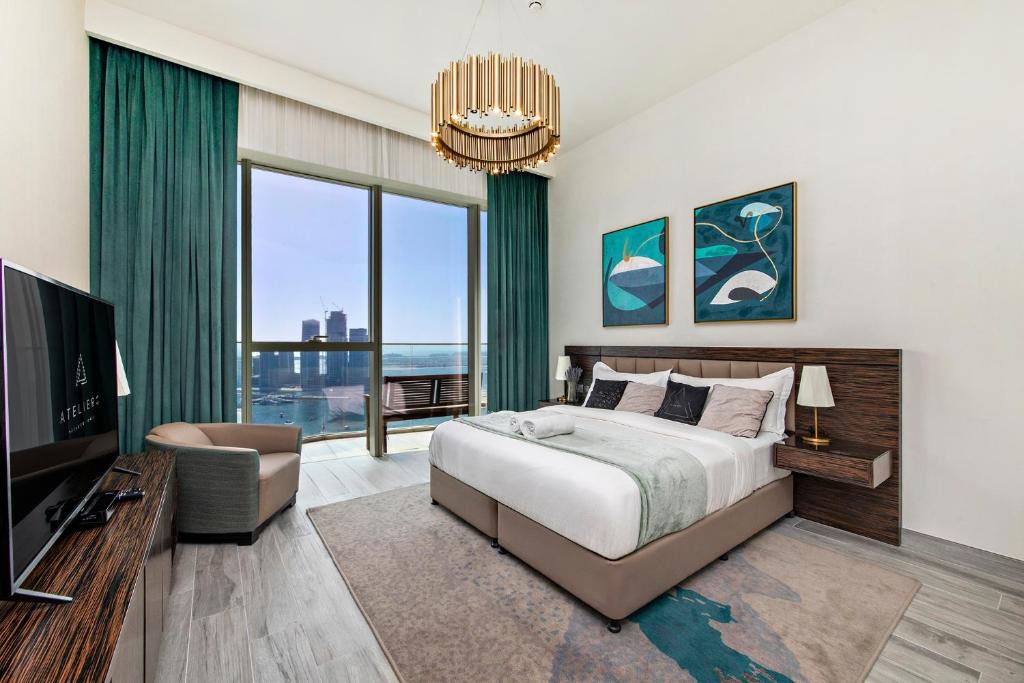 Dubai Media City Apartment | Avani 1BR Apartment with Excellent Sea View
