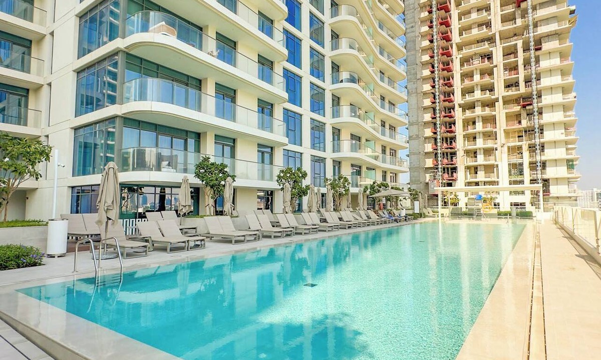 Madinat Zayed Apartment | Aya - Exquisite Beachfront 1BR Living in Palm Jumeirah