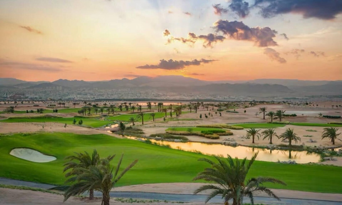 Aqaba Ski Chalet | Ayla Golf Luxury Chalet with Pools access for Families Only-2 min from downtown
