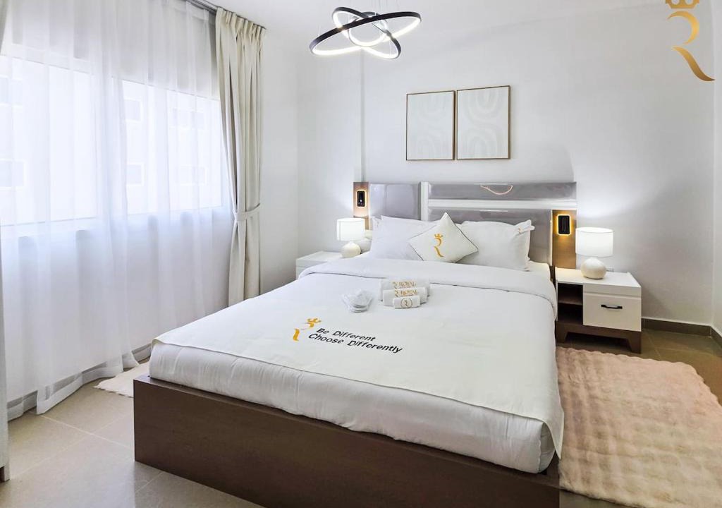 Abu Dhabi Apartment | Balcony 1BR Retreat - Stylish Dining Escape
