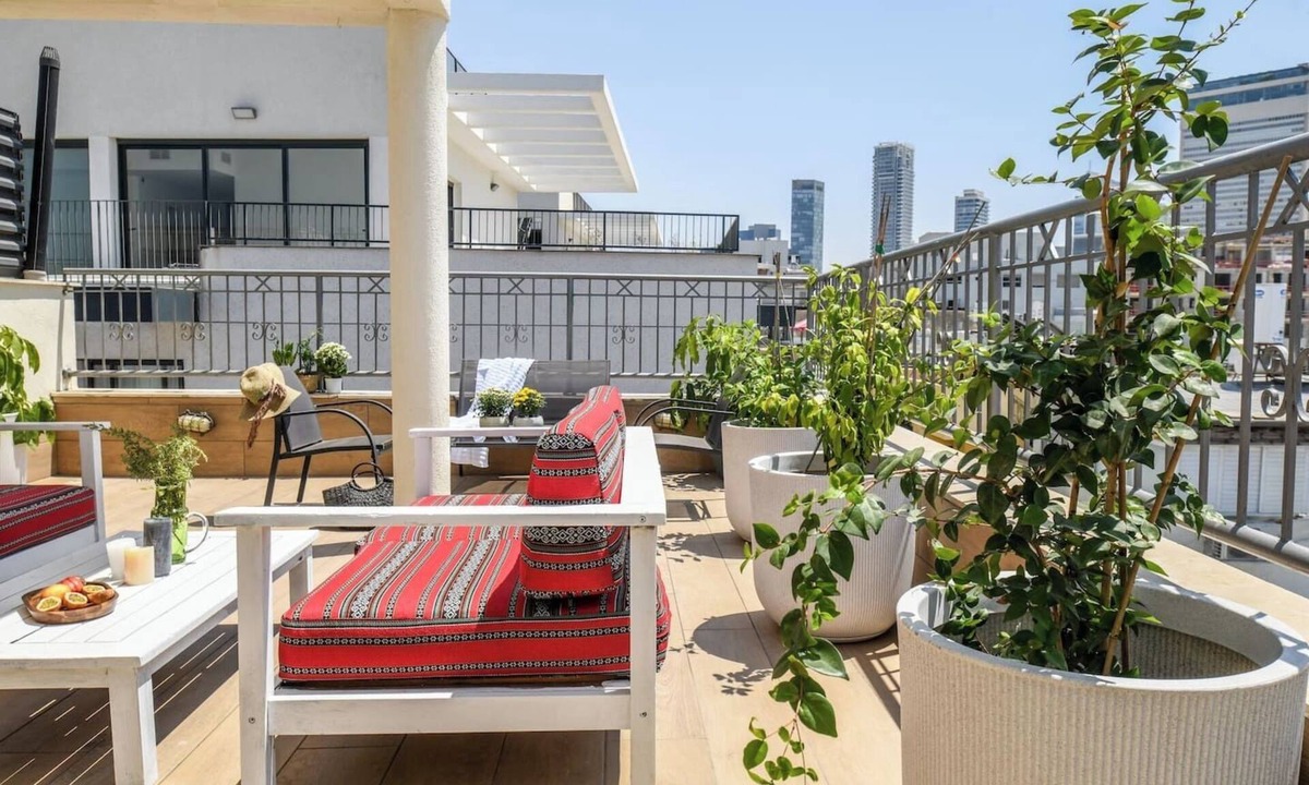Kerem HaTeimanim Apartment | Basta Apartment in the Carmel House by Sea N' Rent