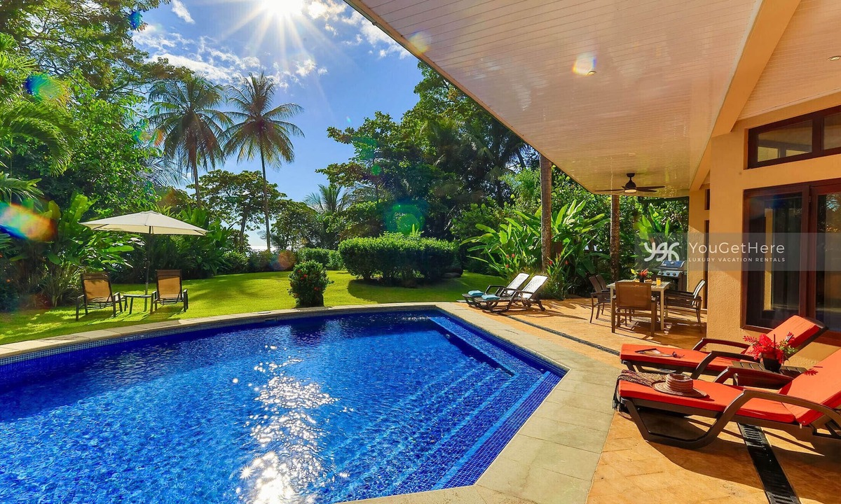 Dominical Villa | Beachfront Villa, Private Pool, Fiber Optic